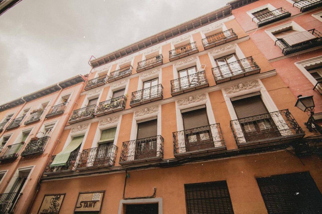 Charming Design Apartment Reina Sofia Madrid Bagian luar foto